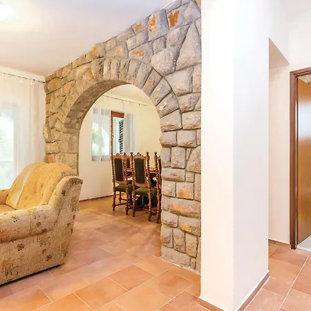4 Bedroom Lovely In * Bribir (Primorje-Gorski Kotar)