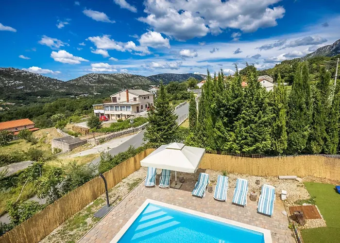 4 Bedroom Lovely In *