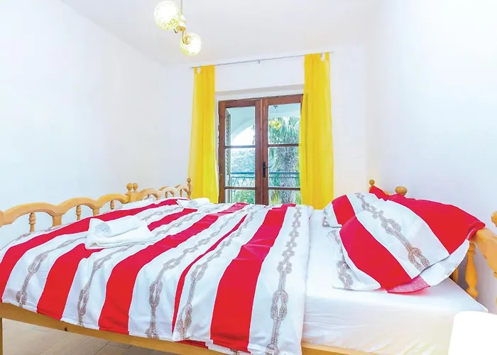 4 Bedroom Lovely In Feriehus