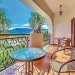 Awesome In Casa de Férias