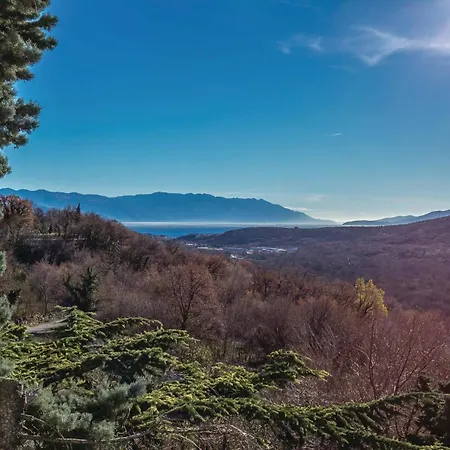 4 Bedroom Lovely In 別荘