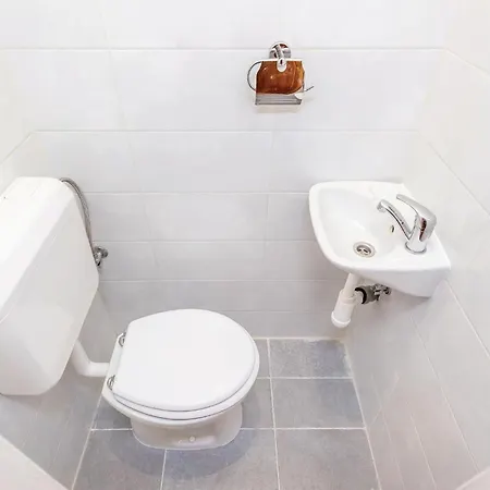 Nice Home In Bribir With Wifi *