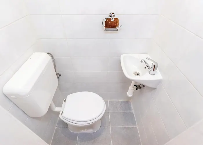 4 Bedroom Lovely In *